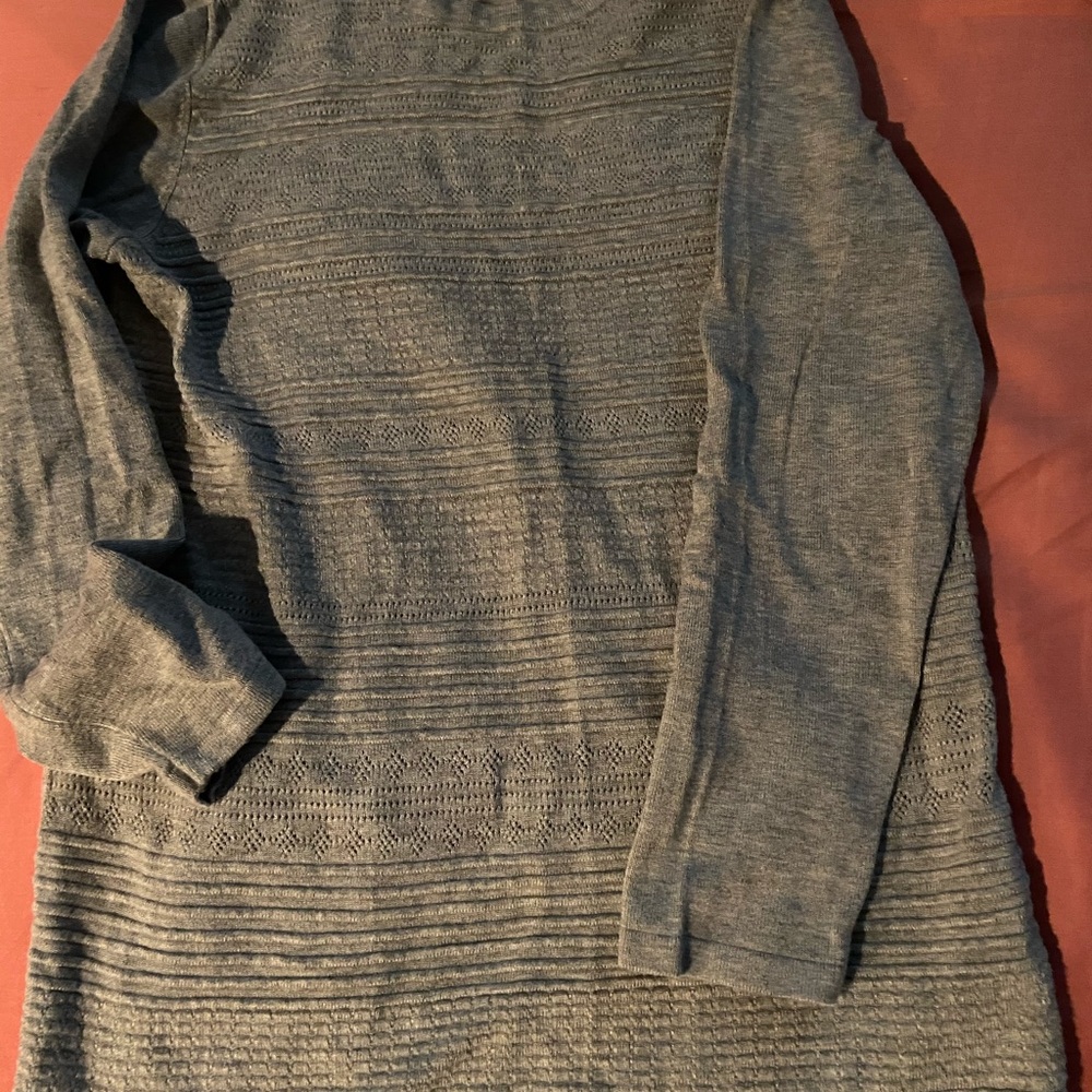Buffalo light sweater